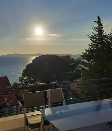Cap Sud,apt 4p,vue Mer,pr דירה